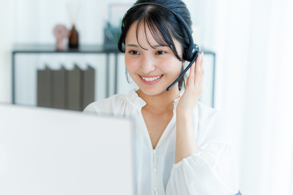 ケアコラボスタッフがオンラインでサポートをしている様子