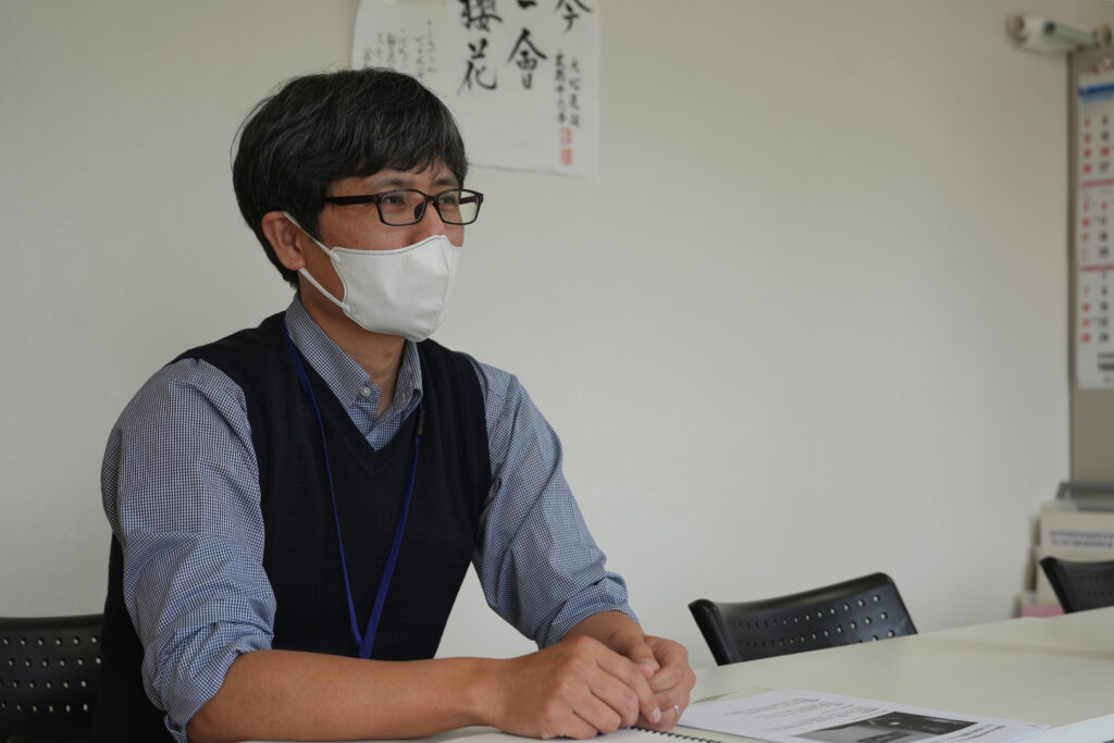 佐々木さんが導入の経緯について話されている写真